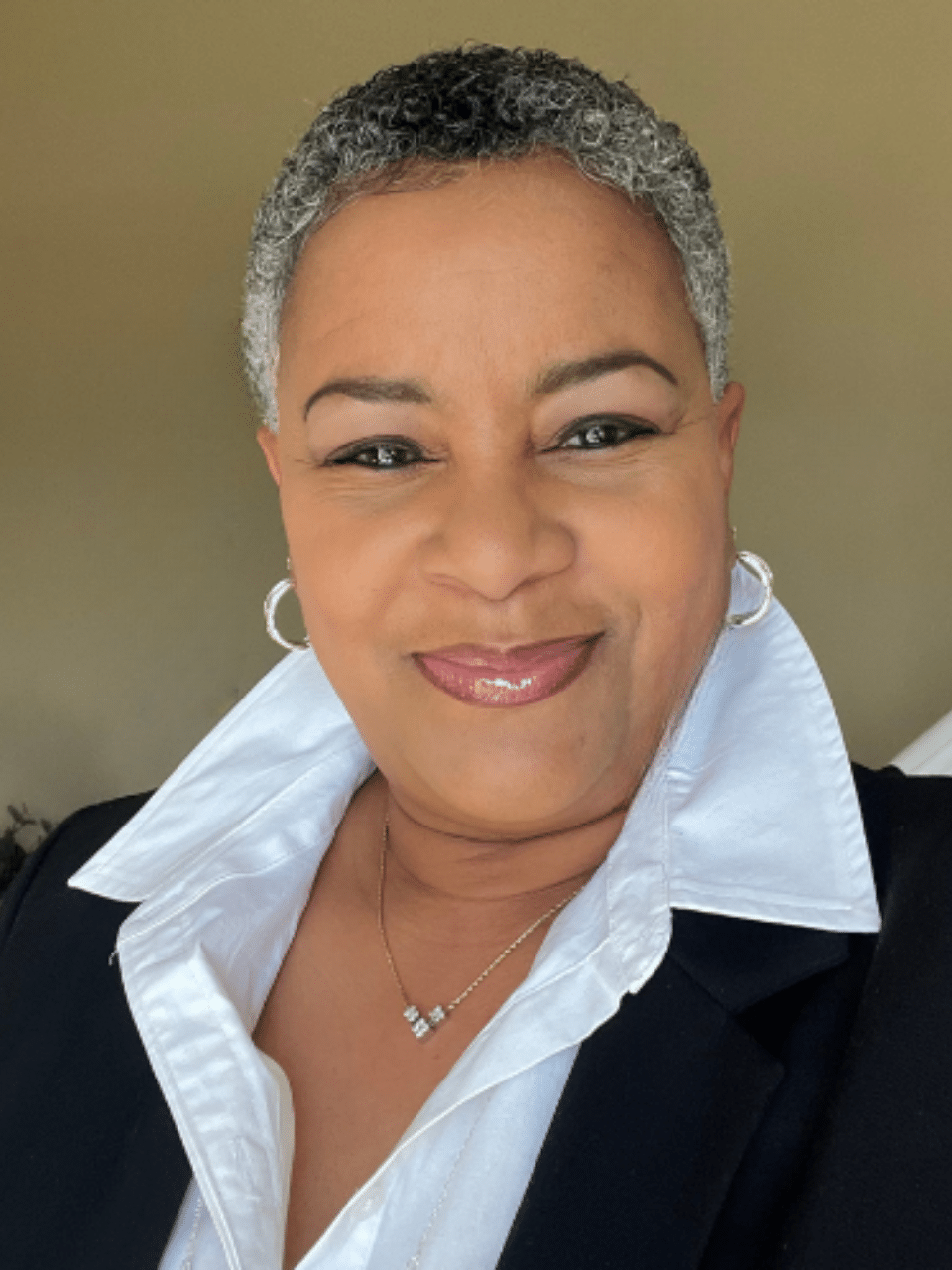 Dr. Stephanie Carter